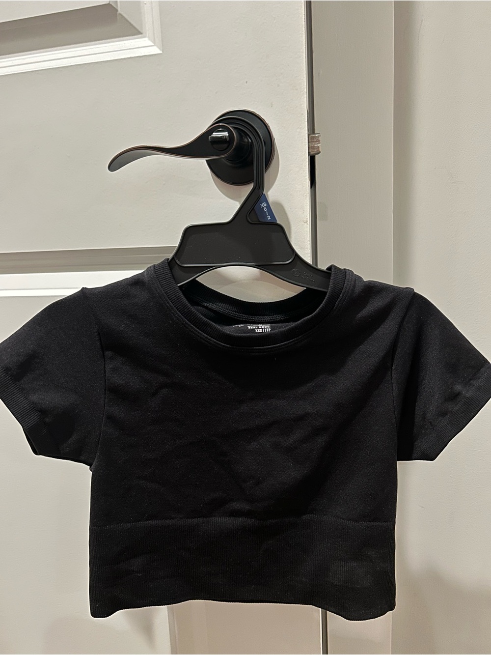 Women’s Offline by Aerie Seamless Black Short Sleeve Top